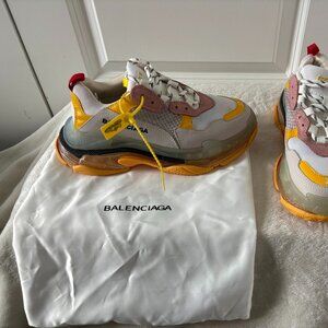 Balenciaga Triple S